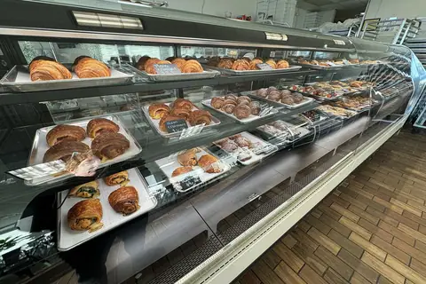 Dior’s bakery and coffee photo 2
